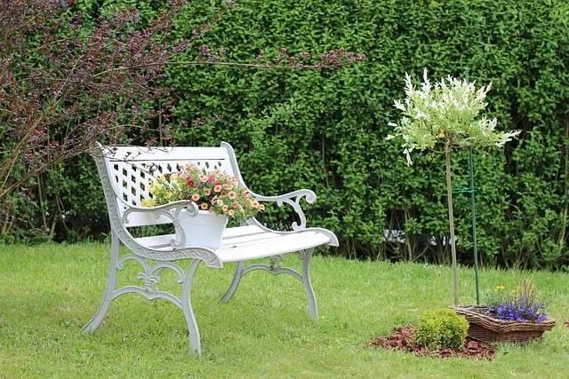 Eine Gartenbank 3 Sitzer für den Garten kaufen!