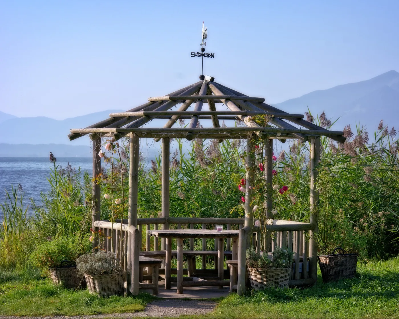 Gartenpavillon – Wie den Richtigen finden?